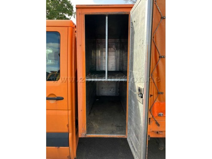 1 VW Crafter Doppelkabine mit Gerätekasten, Dreiseitenkipper und Planenverdeck – foto 7 – kavel bij Zoll-Auktion, Flensburg