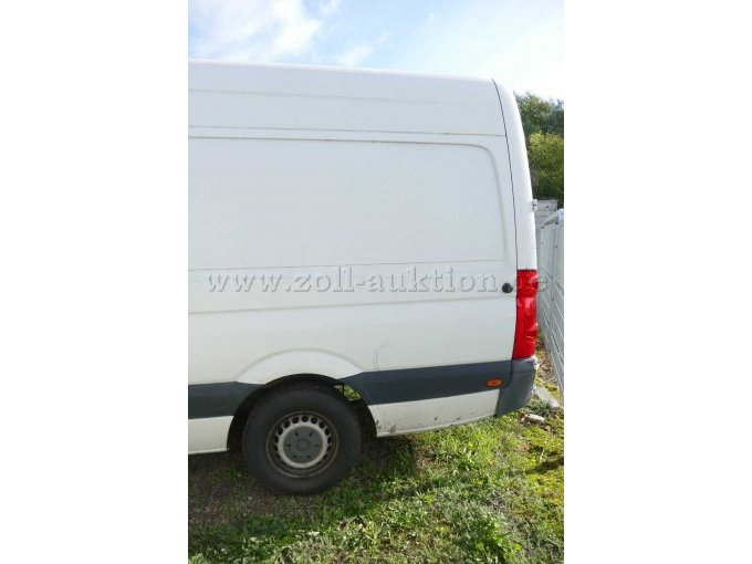 1 VW Crafter TDI Kasten / Unfall- & Bastlerfahrzeug – foto 4 – kavel bij Zoll-Auktion, Wandlitz