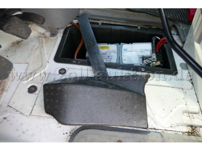 1 VW Crafter TDI Kasten / Unfall- & Bastlerfahrzeug – foto 12 – kavel bij Zoll-Auktion, Wandlitz