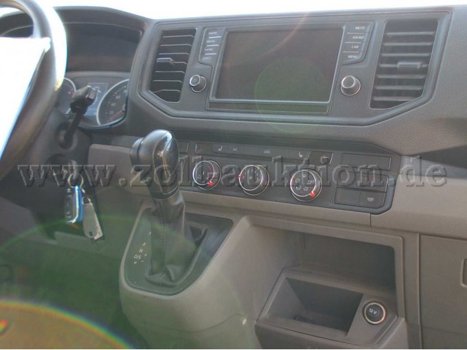 VW - Crafter - Mittelkonsole