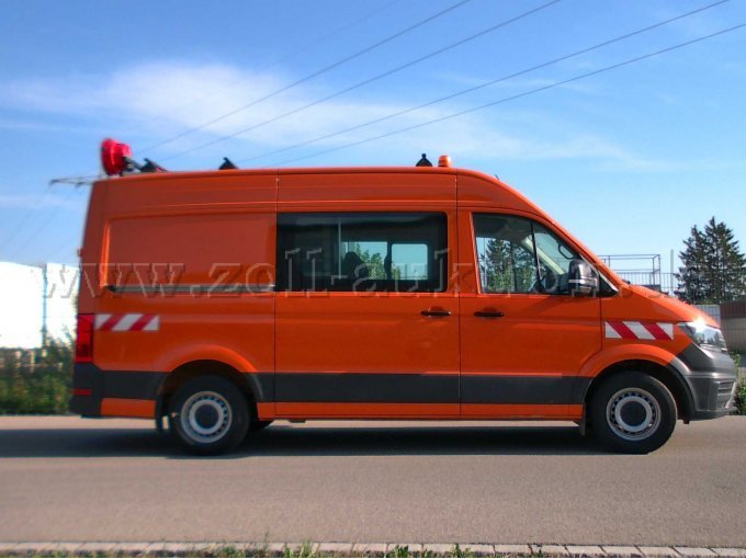 VW - Crafter - von rechts