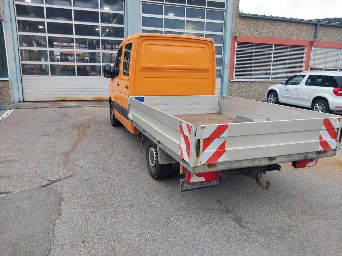 Fahrerseite hinten
