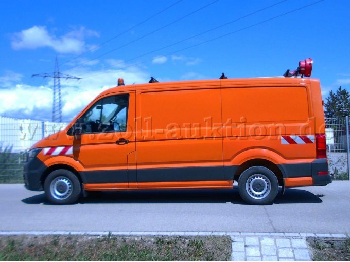 VW - Crafter - von Seite links