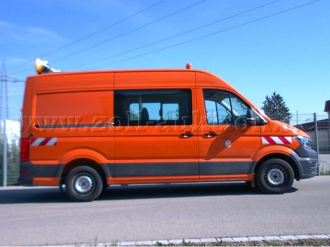 VW - Crafter - von rechts