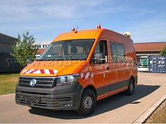 VW - Crafter - von links vorne mit Schaden Scheinwerfer und linker Seite
