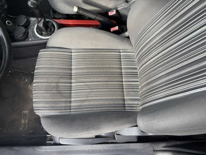 Fahrersitz verschlissen