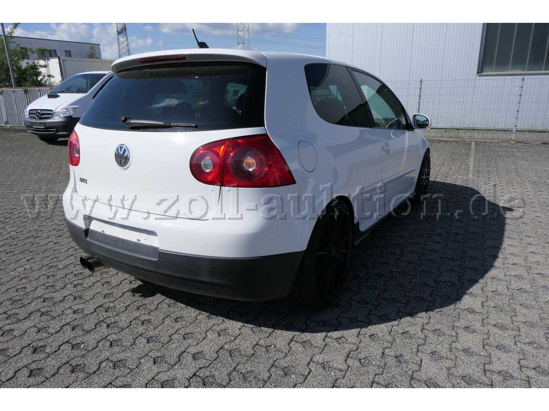 Detailaufnahme von schräg hinten rechts