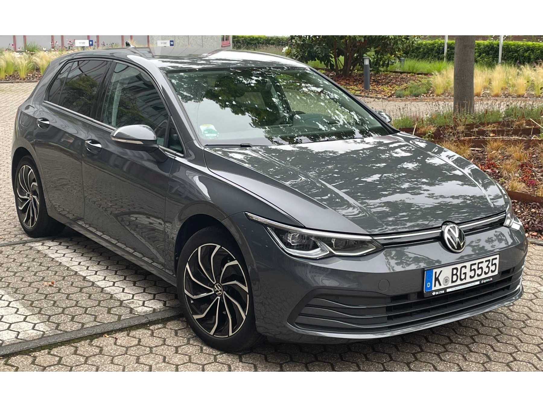 VW Golf Front
