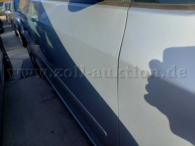 VW Golf - Kratzer rechte Seite