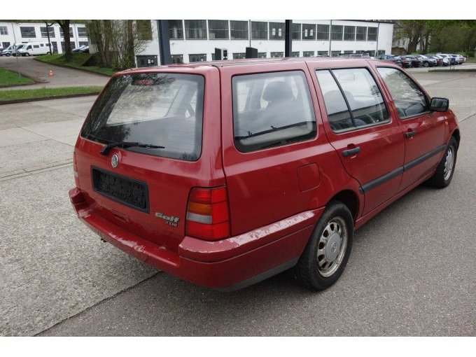 Heck-/Seitenansicht rechts