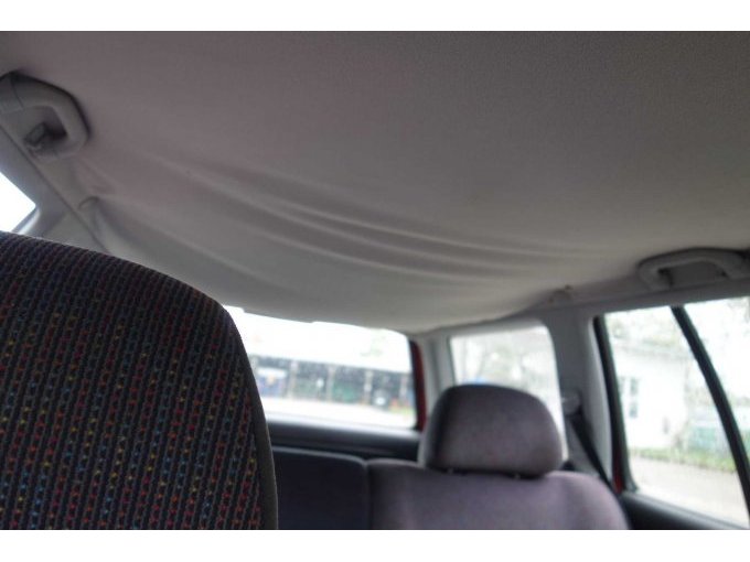 Dachhimmel beschädigt