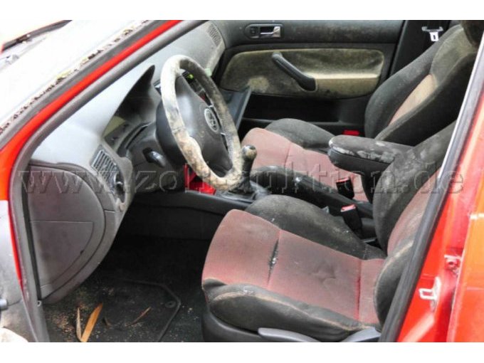 PKW Golf IV
Ansicht Innenraum Fahrersitz