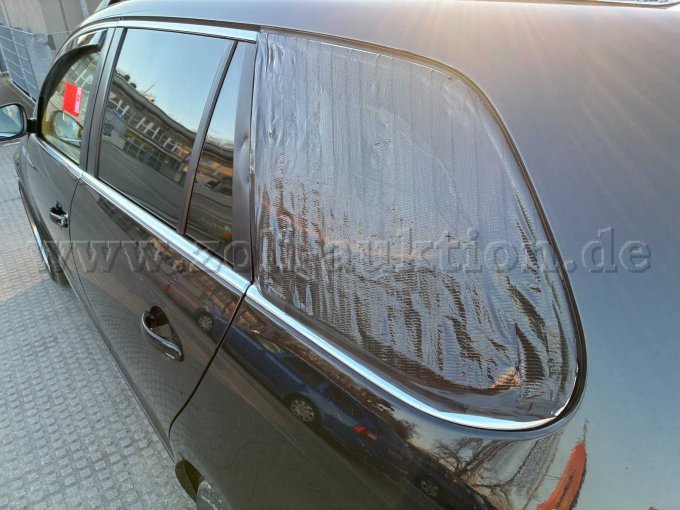 defekte Seitenscheibe