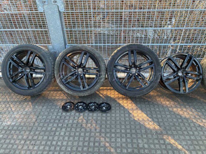 Ersatzräder und Felgen