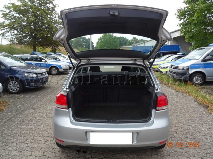 1 VW Golf Limousine (1K), Motorkontrollleuchte signalisiert Fehler – foto 13 – kavel bij Zoll-Auktion, Braunschweig