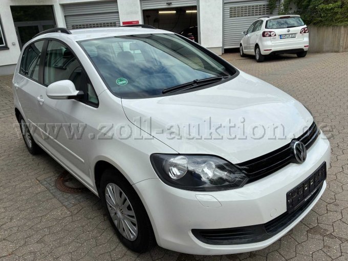 VW Golf Plus - Schrägansicht von Vorne/Seite