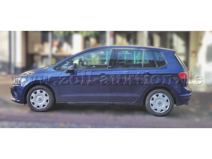 Auto von Rechts