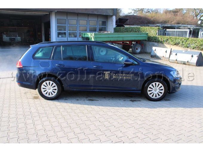 Fahrzeug von rechts Fahrzeug von rechts