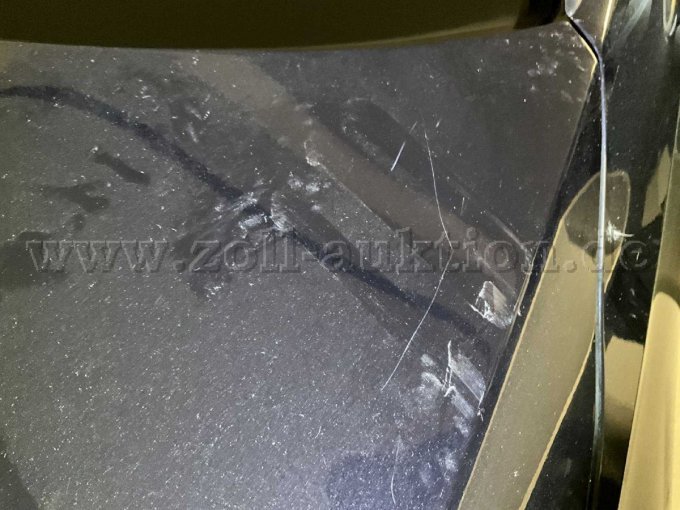 Schaden Motorhaube 1