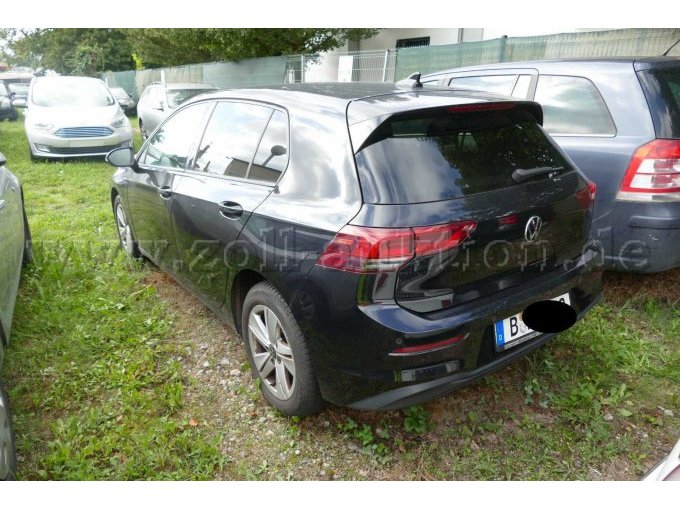 1 VW Golf VIII *Fahrschulfahrzeug* – foto 4 – kavel bij Zoll-Auktion, Wandlitz