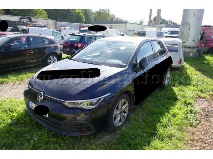 1 VW Golf VIII *Fahrschulfahrzeug* – kavel bij Zoll-Auktion, Wandlitz