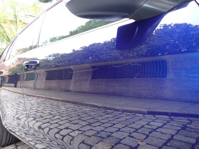 Beschädigungen Türen rechts