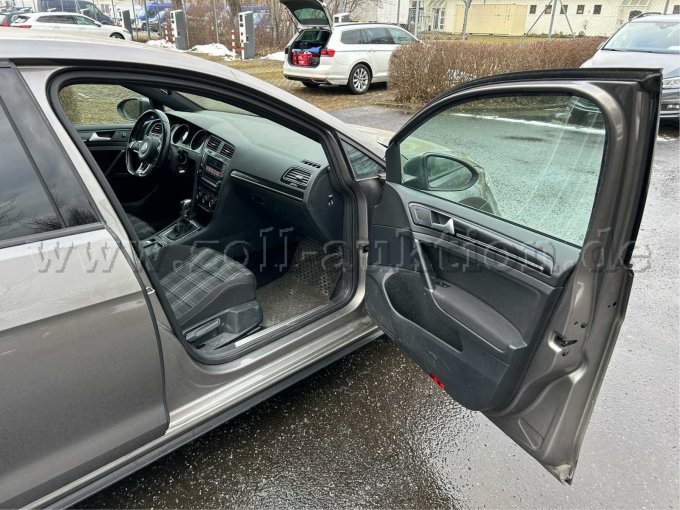 Einstieg vorn rechts