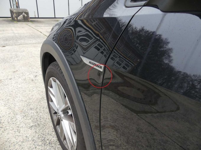 Beispiel-Schaden Kotflügel vorn links