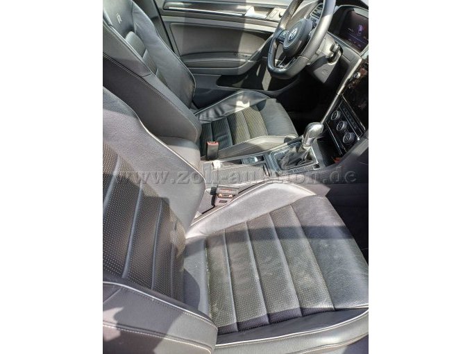 VW Golf R - Vordersitze
