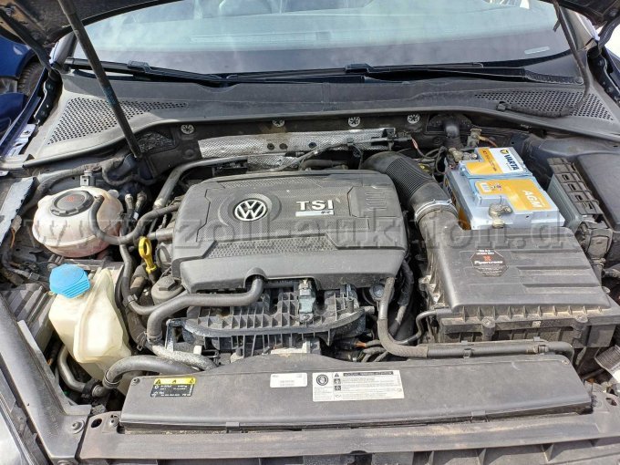 VW Golf R - Motorraum
