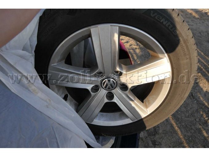 Sommerreifen auf Alufelge