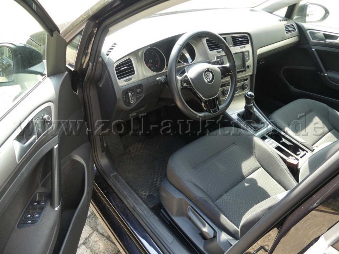1 VW Golf VII Variant 1.6 TDI BMT Comfortline - BD16-3100 – foto 7 – kavel bij Zoll-Auktion, Bremen