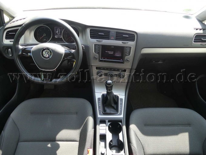 1 VW Golf VII Variant 1.6 TDI BMT Comfortline - BD16-3100 – foto 8 – kavel bij Zoll-Auktion, Bremen