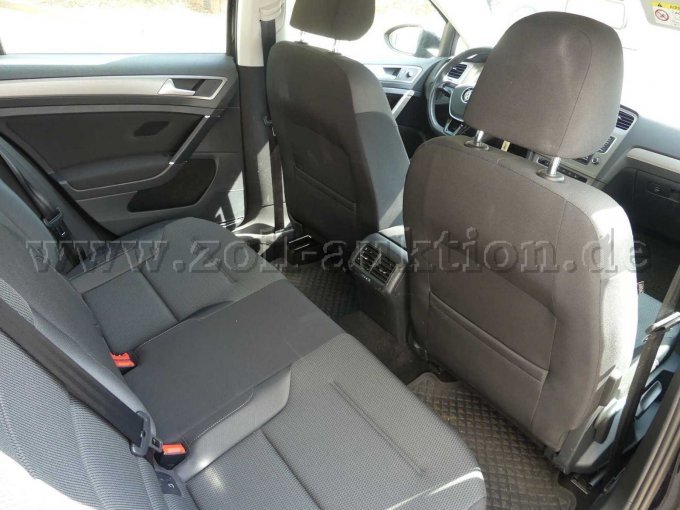 1 VW Golf VII Variant 1.6 TDI BMT Comfortline - BD16-3100 – foto 10 – kavel bij Zoll-Auktion, Bremen
