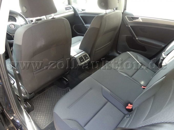 1 VW Golf VII Variant 1.6 TDI BMT Comfortline - BD16-3100 – foto 11 – kavel bij Zoll-Auktion, Bremen