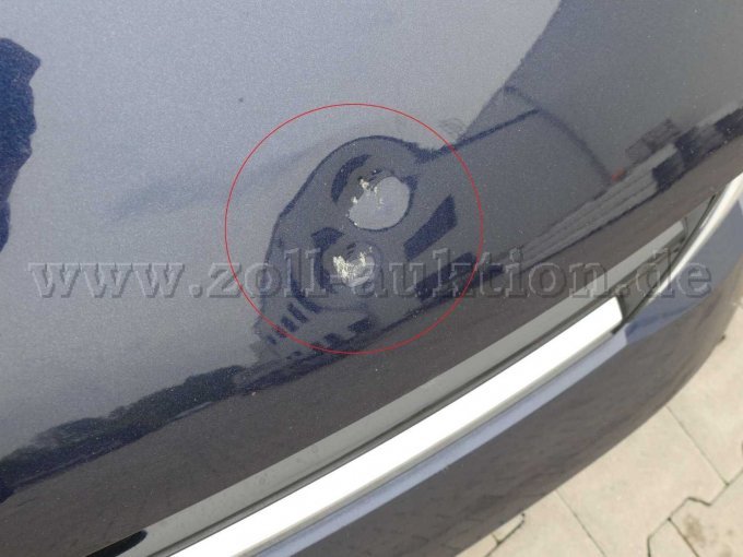 Beispiel Dellen und Lackschäden Motorhaube