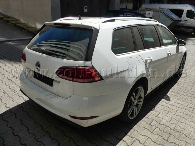 Ansicht VW seitlich hinten Beifahrerseite