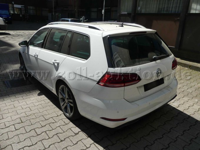 Ansicht VW seitlich hinten Fahrerseite