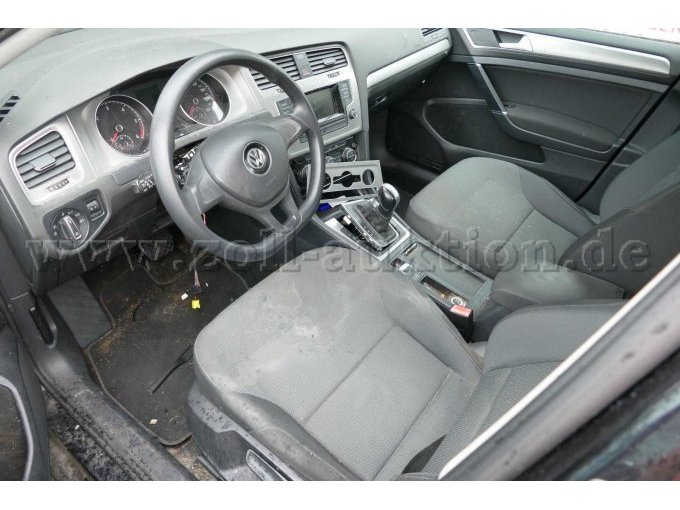 1 VW Golf VI TDI stationwagen Bluemotion – foto 7 – kavel bij Zoll-Auktion, Wandlitz