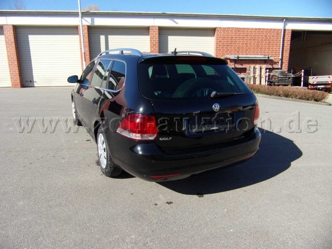 Heckansicht und linke Seite