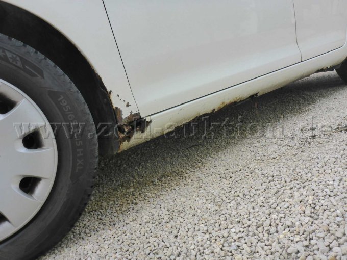 1 VW Golf Variant 1,6 l, Kombilimousine – foto 18 – kavel bij Zoll-Auktion, Nördlingen