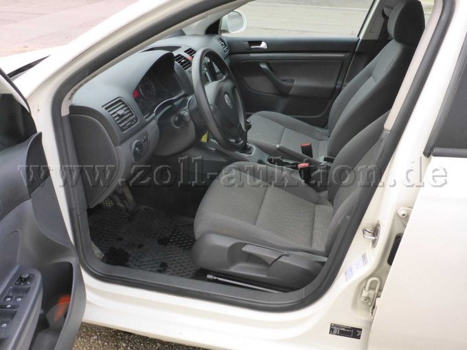 1 VW Golf Variant 1,6 l, Kombilimousine – foto 5 – kavel bij Zoll-Auktion, Nördlingen