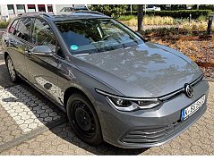 VW Golf Variant Front