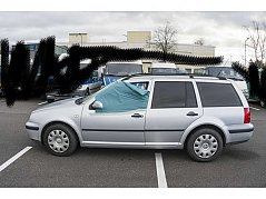Ansicht defekt Scheibe 
Fahrerseite
