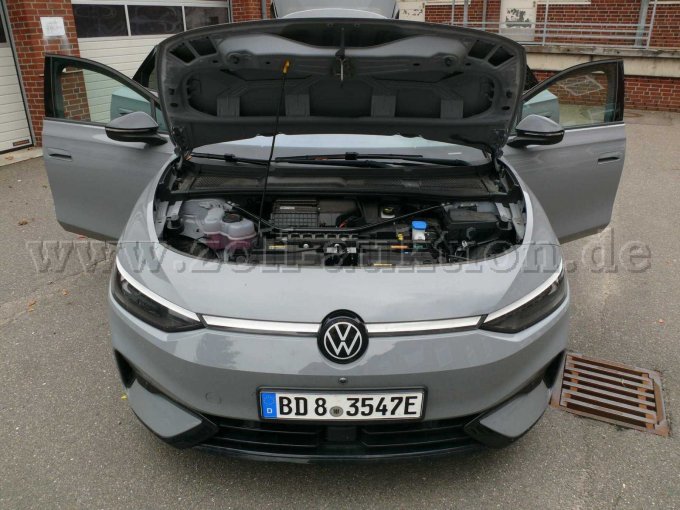 Innenansicht Motorraum