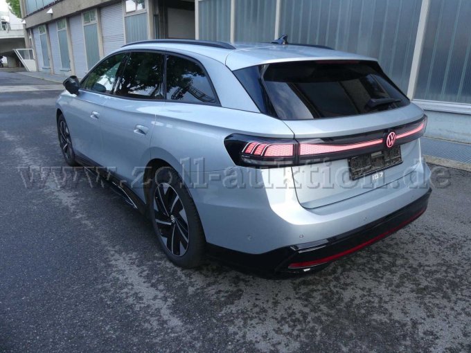 1 VW ID.7 Pro S (86 kW) - BD8-3557E – foto 4 – kavel bij Zoll-Auktion, Berlin