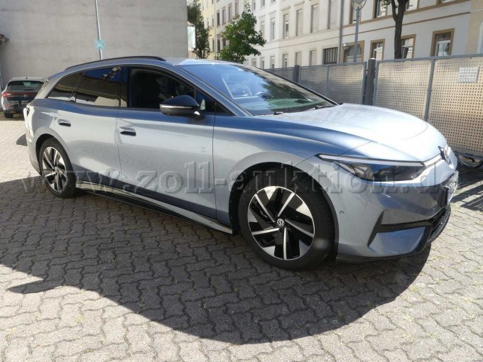 1 VW ID.7 Pro S - BD8-3907E – foto 2 – kavel bij Zoll-Auktion, Karlsruhe