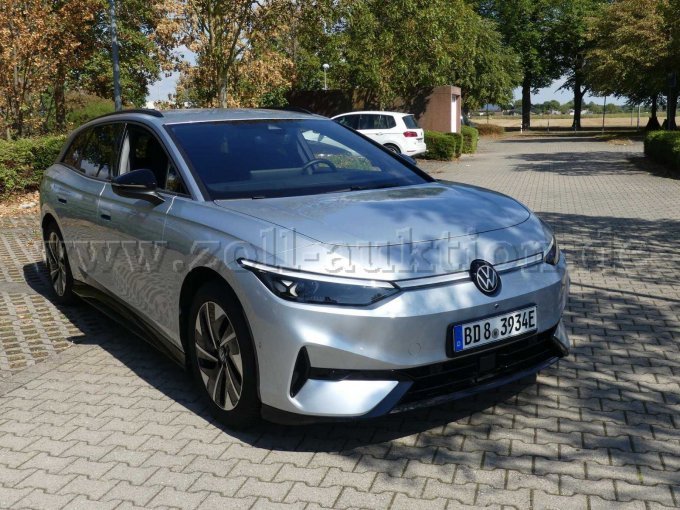 1 VW ID.7 Pro S Tourer - BD8-3934E – foto 2 – kavel bij Zoll-Auktion, Krefeld
