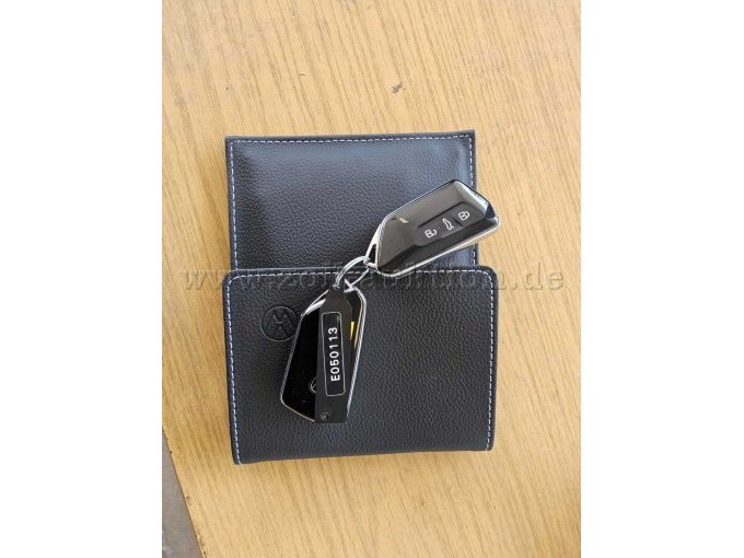 1 VW ID.7 Pro S Tourer - BD8-4014E – foto 7 – kavel bij Zoll-Auktion, Köln