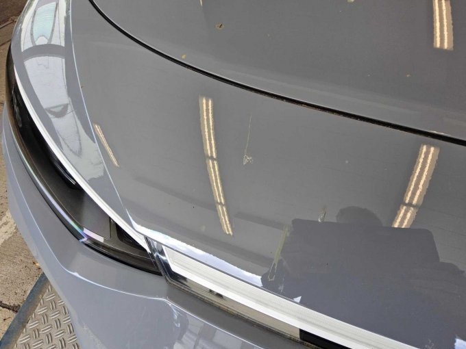 Harzantrag Stoßfänger vorn, Motorhaube und Dach
